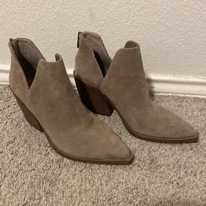 Vince Camuto Gigietta Booties